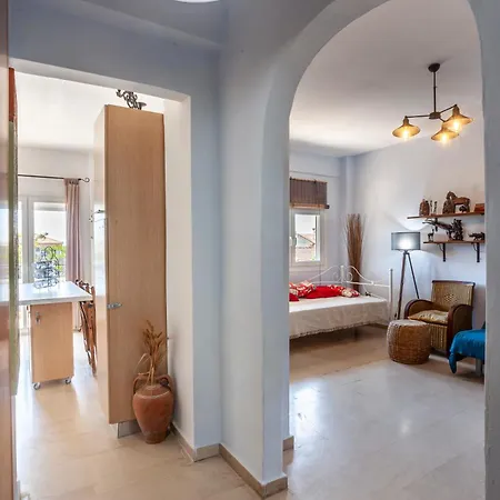 Dolphin Apartament Flogita